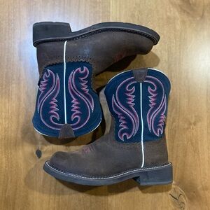 ARIAT COWGIRL PULL ON BOOTS GUC WOMENS SIZE 9